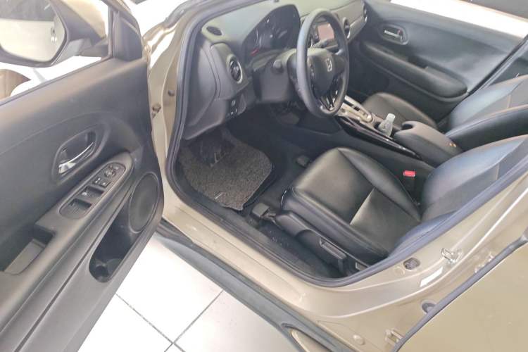 Used Honda XR-V 2017 1.8L EXi CVT Comfort Version
