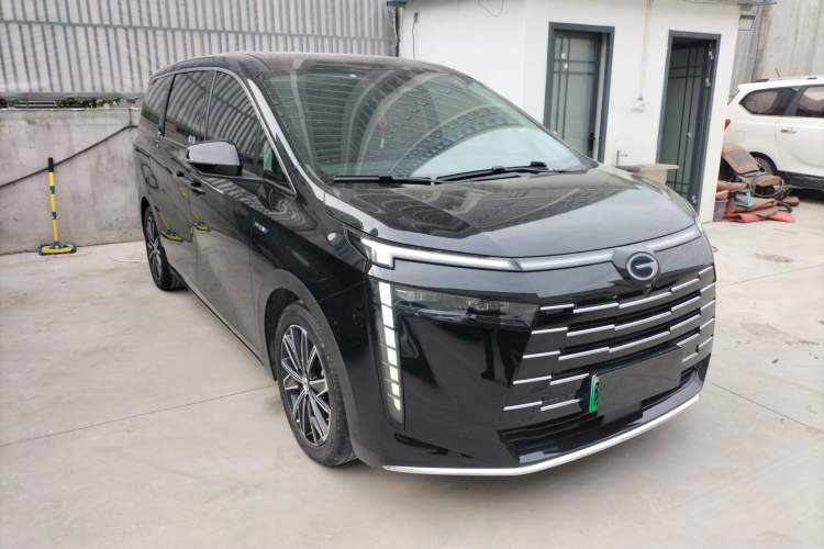 Used GAC Trumpchi E8 New Energy 2024 150km MAX Front Right 45 Deg