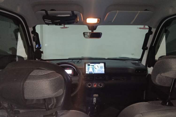 Used Wuling Zhiguang New Energy 2025 Standard Model
