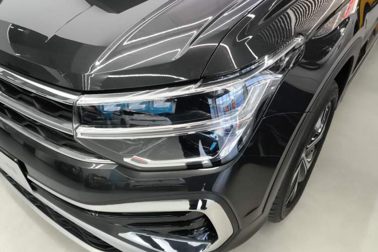 Used Volkswagen Tharu 2024 300TSI Two-Wheel-Drive Full Moon Edition