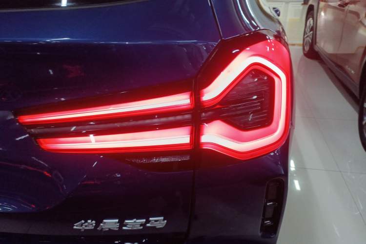 Used BMW iX3 2022 Leading Model