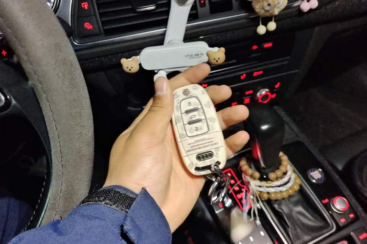 Used Audi A7 2017 50 TFSI quattro Comfort Model Vehicle Key