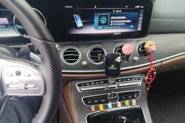 Used Mercedes-Benz E-Class 2020 Restyled E 300 L Sporty and Stylish Edition Audio And AC Panel