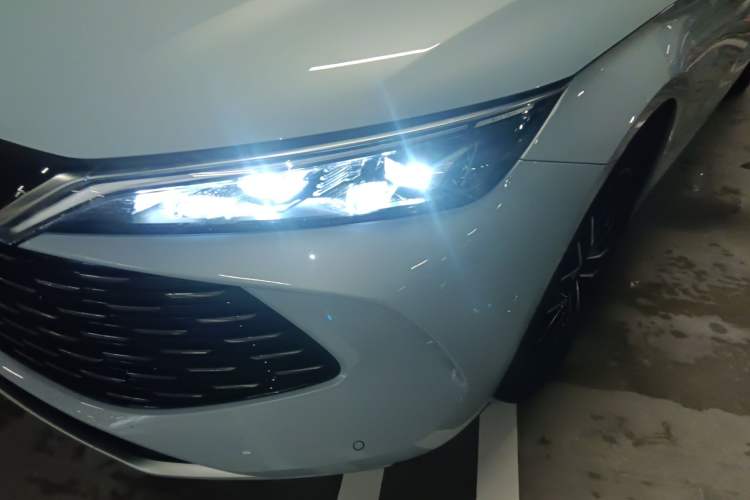 Used BYD Qin L 2024 DM-i 120KM Excellence Model
