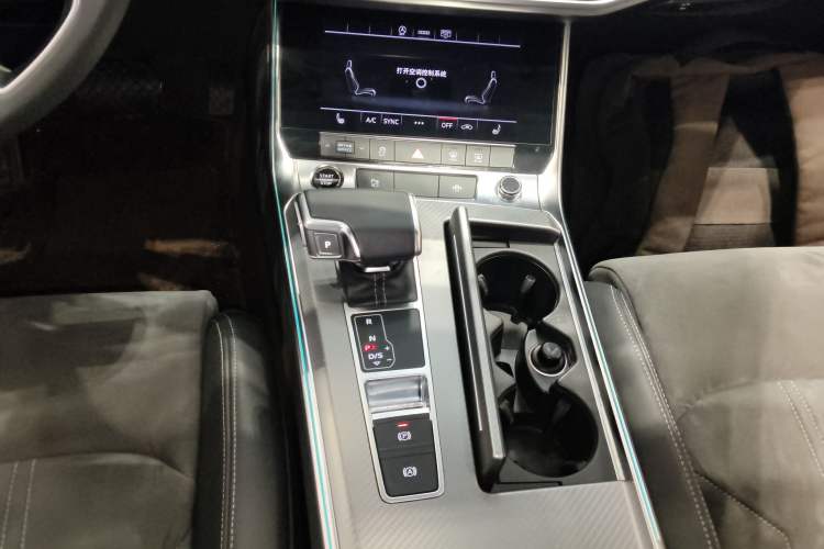 Used Audi A7L 2022 45 TFSI S-line Dream-Building Edition
