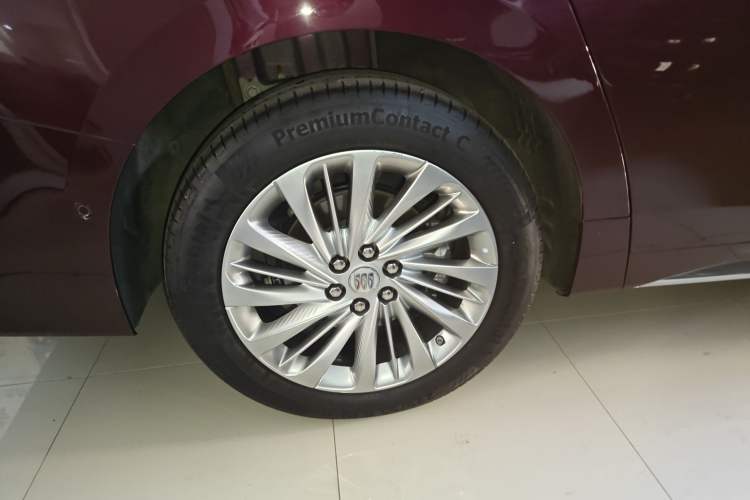 Used Buick Century 2023 2.0T Six-Seater Yinshi Edition
