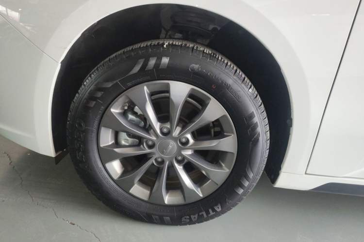 Used Geometry A 2024 410KM Travel Edition Exterior 4