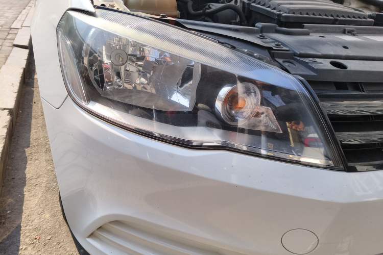 Used Volkswagen Jetta 2015 Value Edition 1.6L Manual Fashionable Style