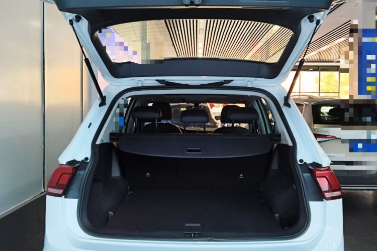 Used Volkswagen Tiguan L 2021 330TSI Automatic Two-Wheel Drive Smart Edition
