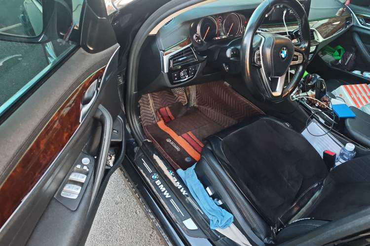 Used BMW 5 Series 2018 525Li Luxury Package Driver Seat