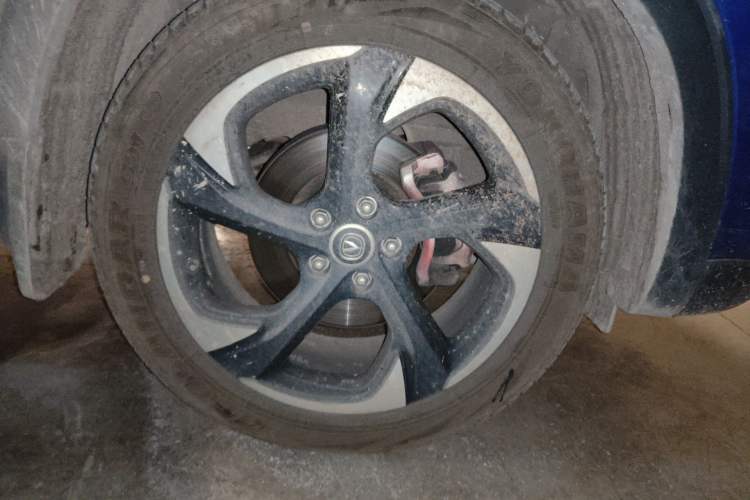 Used CHANGAN CS85 COUPE 2019 2.0T Automatic Version China VI Standard Right Front Wheel Hub