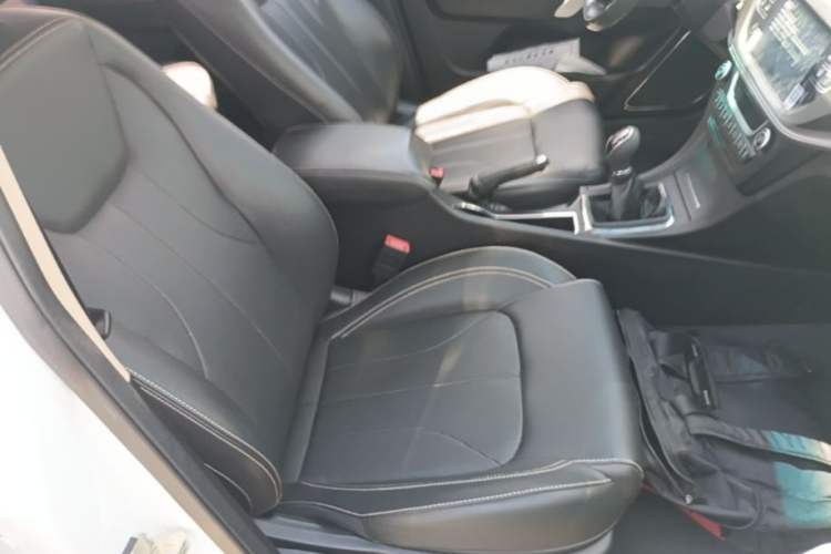 Used Geely Auto Emgrand 2017 Sedan Million Edition 1.5L Manual - Upward Version
