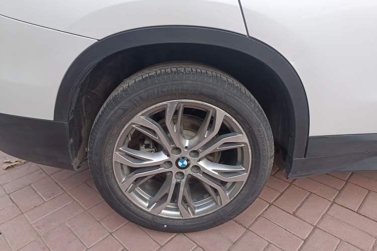 Used BMW X1 2019 sDrive20Li Leading Model

