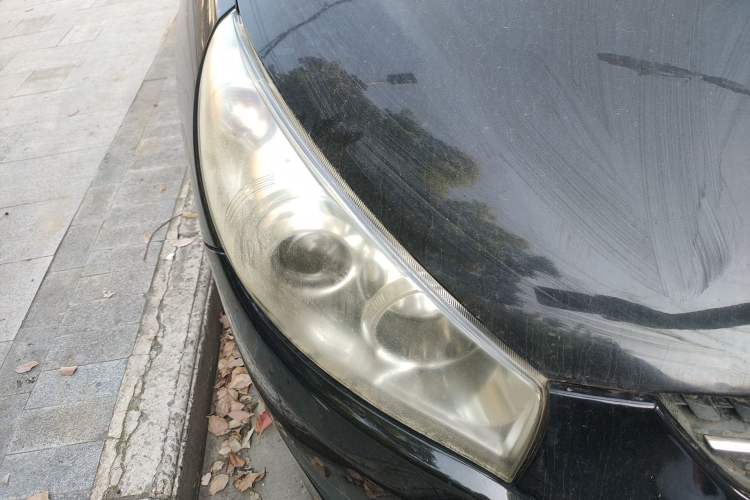 Used JAC Group Refine M2 2012 1.8L MT Business Luxury 5-Seater
