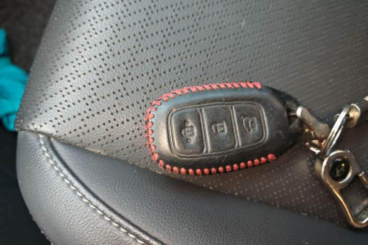 Used Hyundai ENCINO 2018 1.6T Dual-Clutch Zhilian Edition China V Standard
