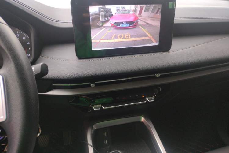 Used Wuling Jiachen 2022 1.5T Manual Comfort & Dynamic Version
