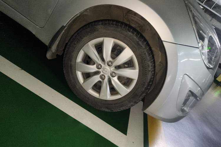 Used Hyundai Verna (older generation) 2010 Sedan 1.4L Manual Comfort GS
