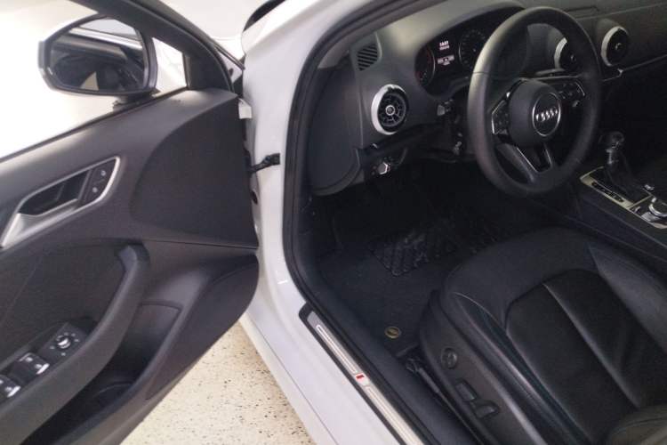 Used Audi A3 2020 Limousine 35 TFSI Fashion Edition China VI Emission Standard
