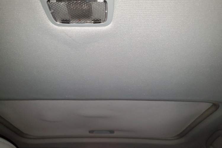 Used Luxgen 5 2013 1.8T Automatic Luxury Model Headliner