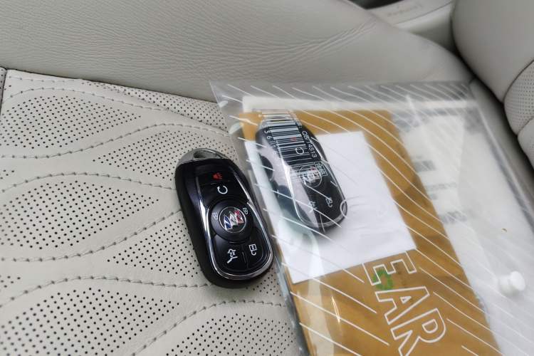 Used Buick Enclave 2020 28T All-Wheel Drive Avenir Vehicle Key