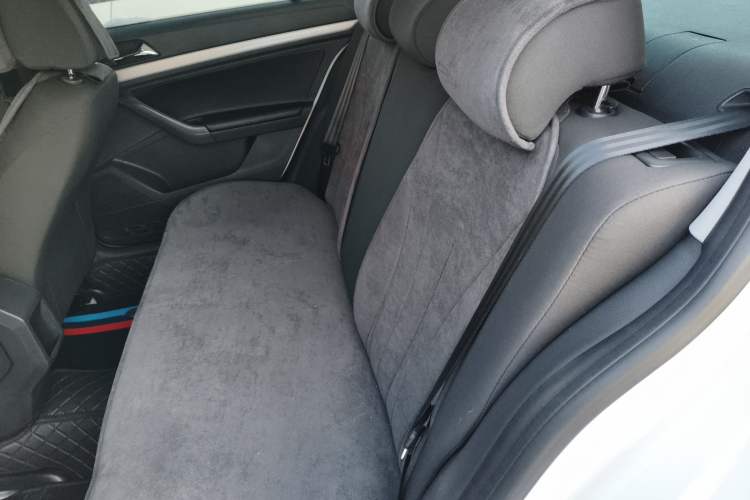 Used Volkswagen Lavida 2017 1.6L Automatic Fashion Edition
