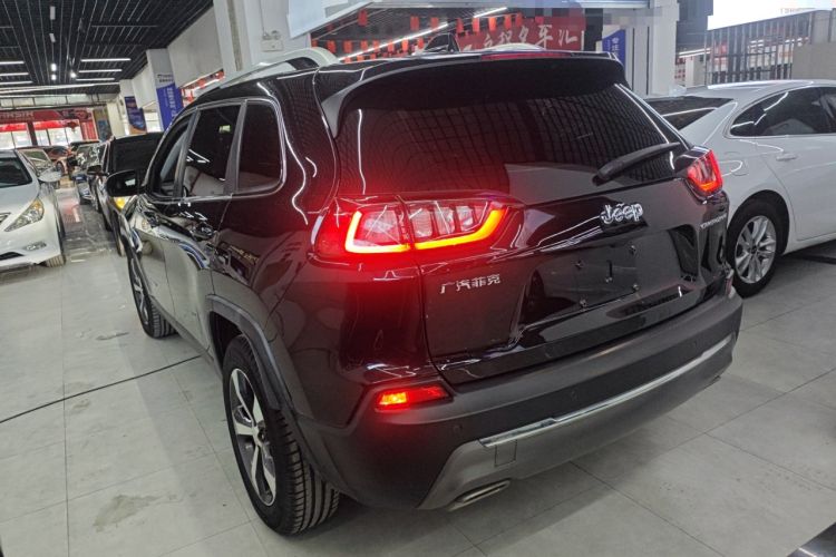 Used Jeep Cherokee 2020 2.0T Two-Wheel Drive Leading Edition