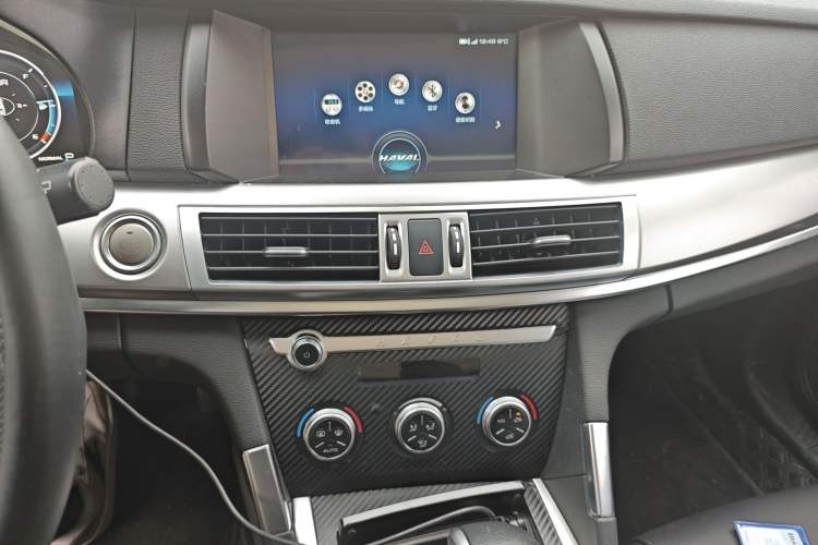 Used Haval H7 2018 Revised Version Blue-Label H7 2.0T Automatic Smart Enjoyment Trim Audio And AC Panel