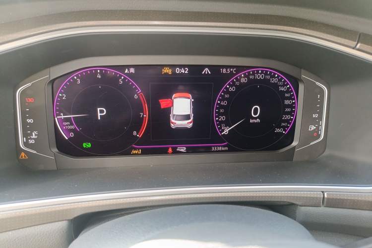 Used Volkswagen T-ROC 2023 300TSI DSG Two-Wheel Drive Starlight Edition