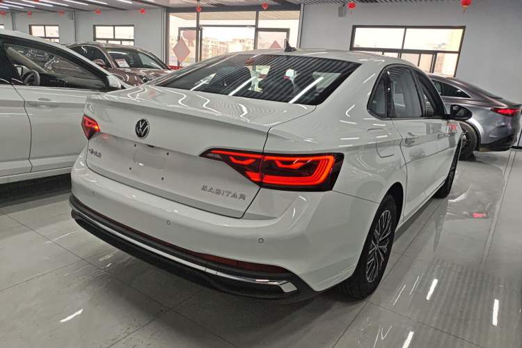 Used Volkswagen Sagitar 2025 Facelift 200TSI DSG Flyover Edition
