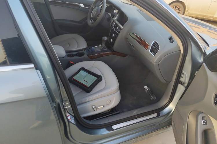 Used Audi A4L 2013 35 TFSI Automatic Comfort Model
