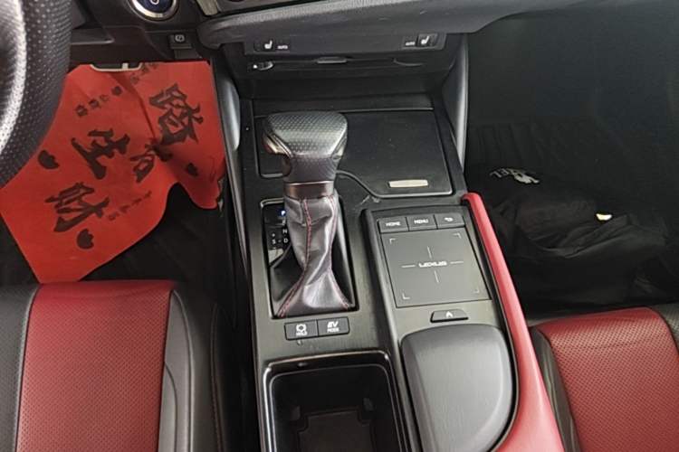 Used Lexus ES 2021 300h F SPORT
