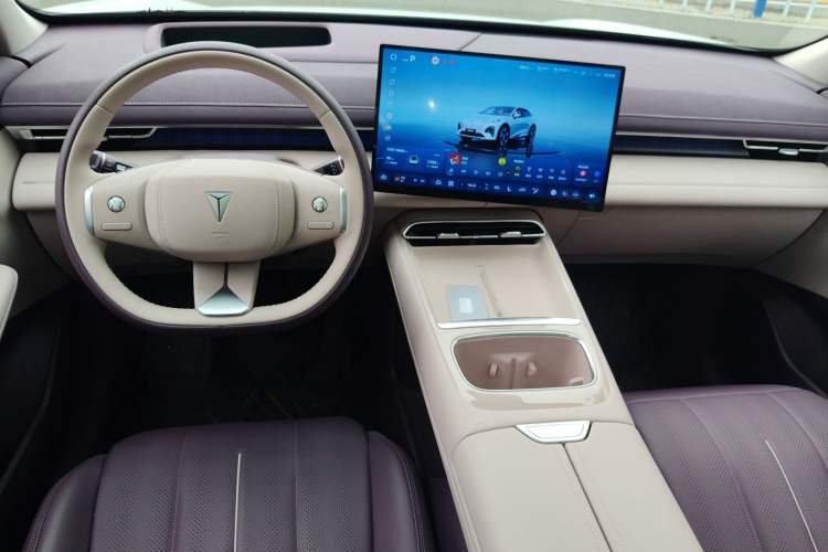 Used Deepal S07 2026 230Ultra with Huawei Qiankun ADS SE Edition Center Console