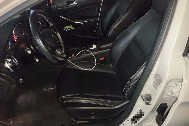 Used Mercedes-Benz GLA 2018 GLA 200 Sport Edition Left Front Seat