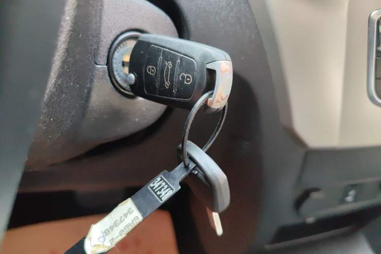 Used Haval H1 2017 Red-Label 1.5L AMT Comfort Model