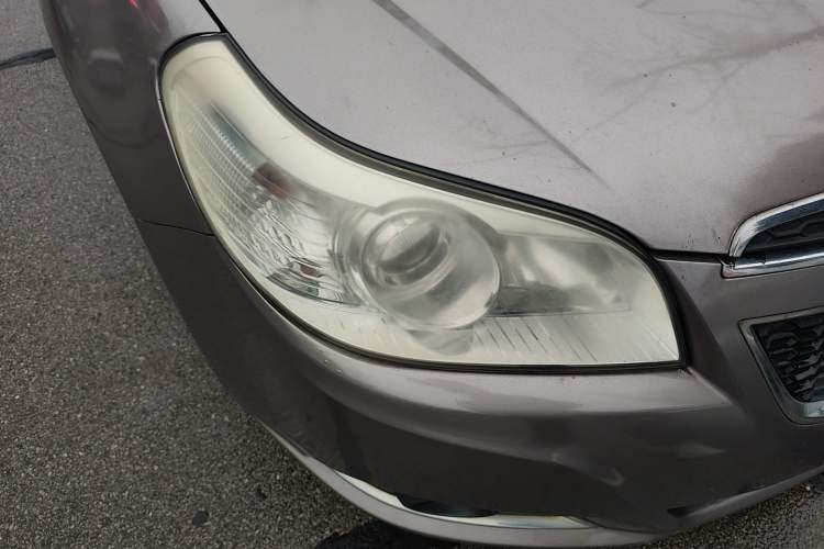 Used Chevrolet Epica 2013 1.8 SL ZhiZhen Edition MT Right Front Headlight