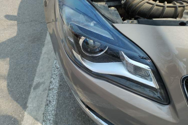 Used Buick Regal 2015 2.0L Leading Fashion Edition
