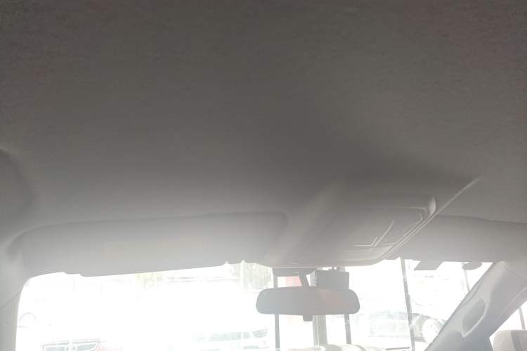 Used SAIC MAXUS Xingji 2023 Starry L 2.0T Diesel Automatic 2WD Elite Edition Long Bed
