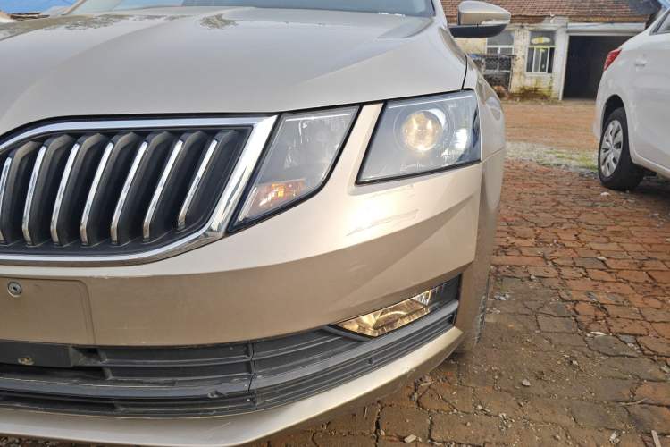 Used Skoda Octavia 2021 1.5L Automatic Comfort Edition
