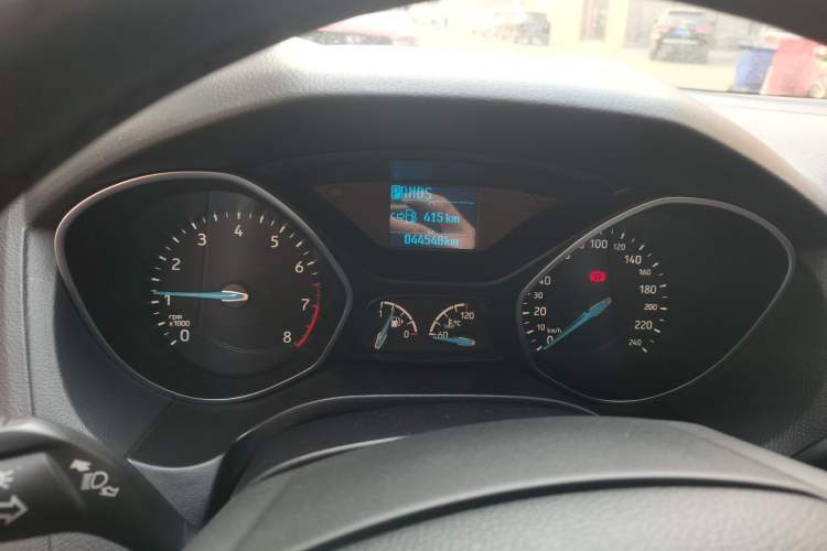 Used Ford Focus 2015 Hatchback 1.6L Automatic Fashion Edition