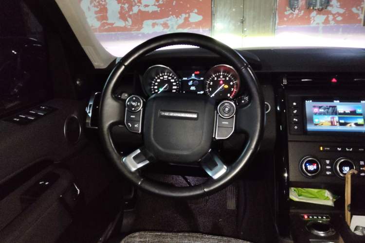 Used Land Rover Discovery 2017 3.0 SC V6 SE