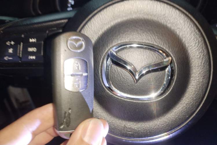 Used Mazda CX-5 2017 2.0L Manual Two-Wheel Drive Comfort Version China V Standard Vehicle Key