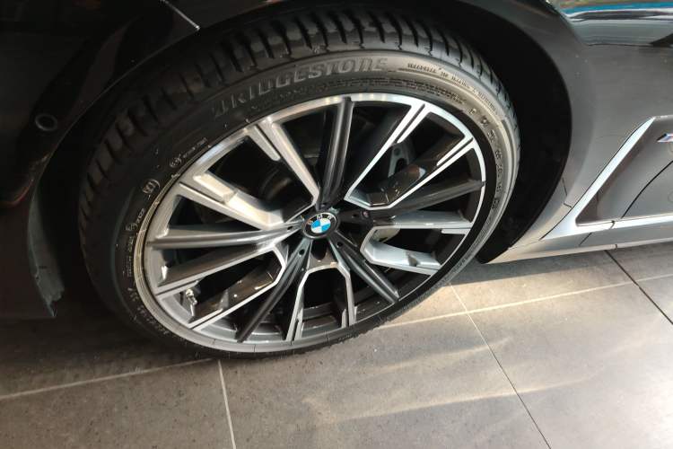 Used BMW 7 Series 2019 Restyled 740Li Leading Edition M Sport Package
