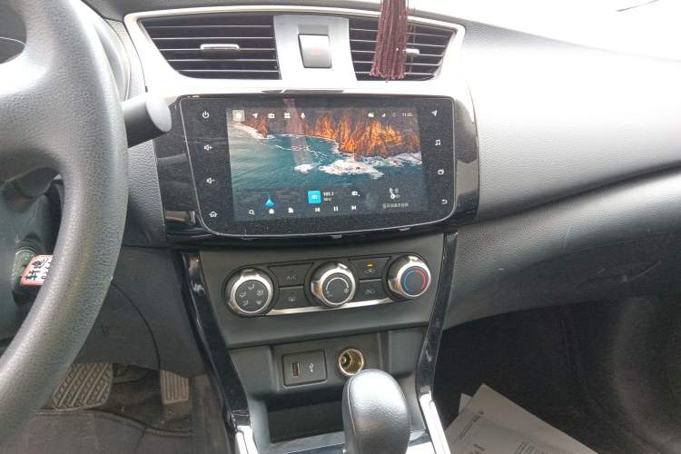 Used Nissan Sylphy 2021 Classic 1.6XL CVT Luxury Edition Audio And AC Panel