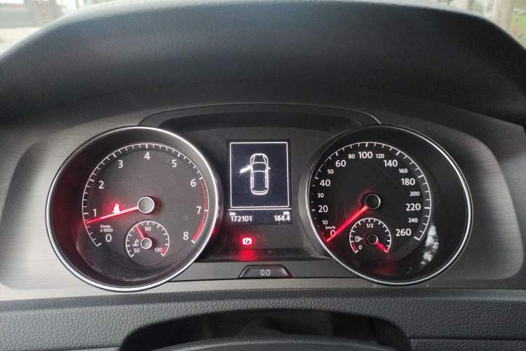 Used Volkswagen Golf 2015 1.4TSI Automatic Comfort Model Instrument Cluster