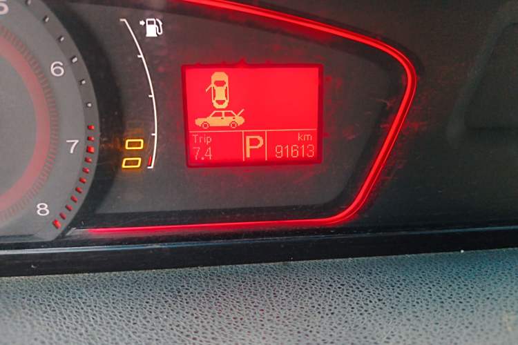 Used Roewe 550 2012 550S 1.8L Automatic Start Prestige Edition
