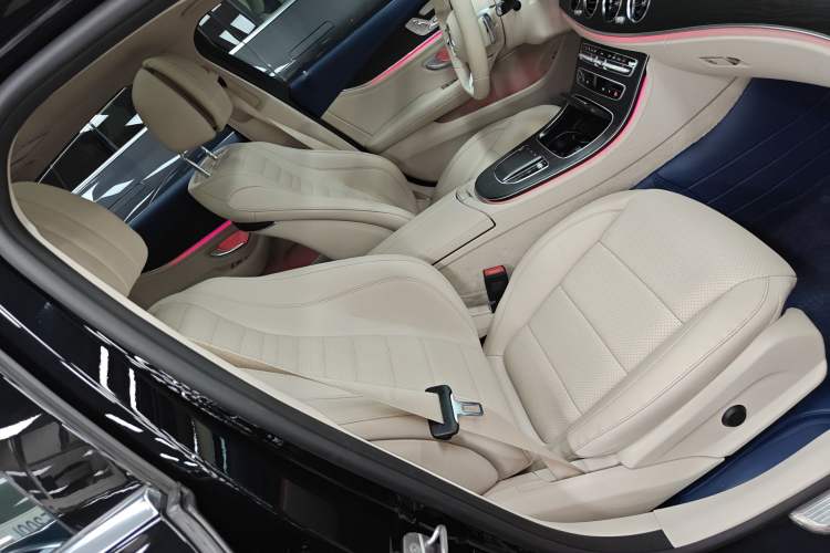 Used Mercedes-Benz E-Class 2022 E 300 L Sporty and Stylish Model Right Front Seat