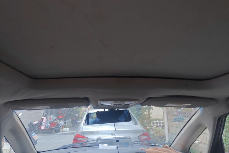 Used JAC Refine M2 2013 1.8L Manual Luxury 5-Seater