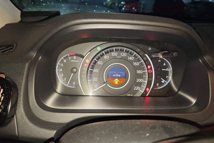 Used Honda CR-V 2013 2.4L four-wheel drive luxury version Instrument Cluster