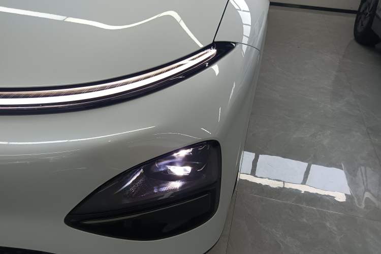 Used XPeng G6 2025 625 Long-Range Max Tech Edition Left Front Headlight