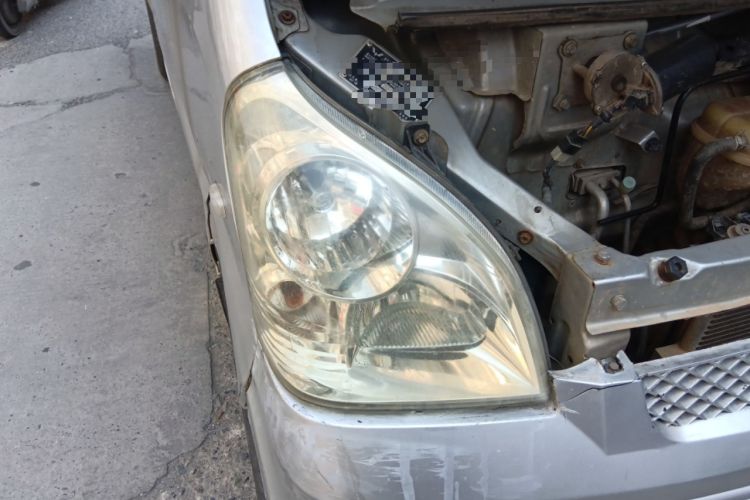 Used Wuling Rongguang 2011 1.2L Base Version Right Front Headlight